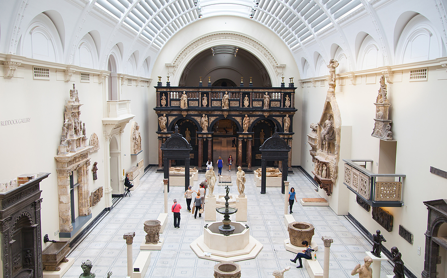 V&A London - guided tours.jpg